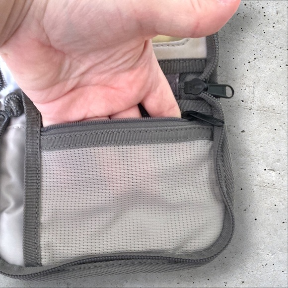 EDDIE BAUER Gray/White Tie Dye Travel Wallet with Strap. - Picture 9 of 16